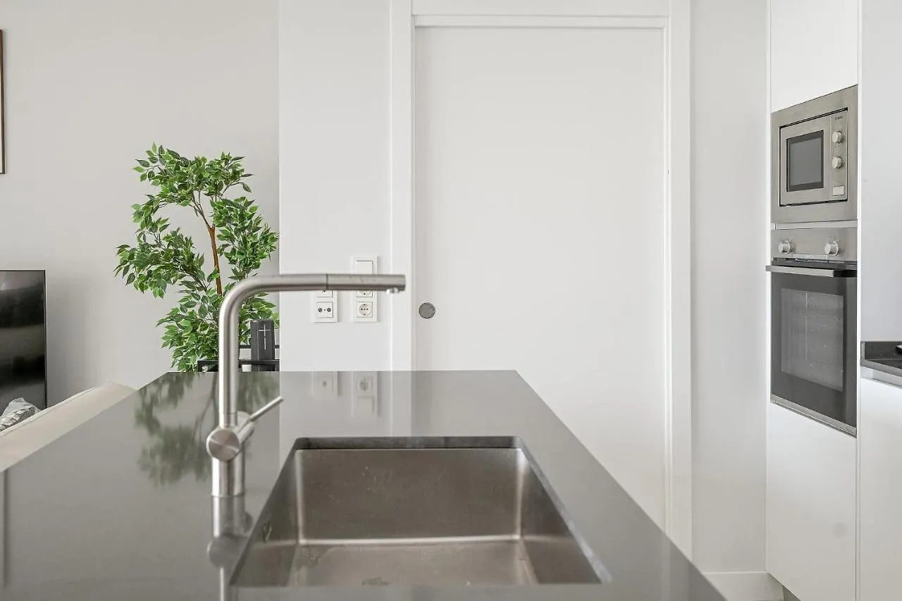 Modern 3 Bedroom Apartment Estepona