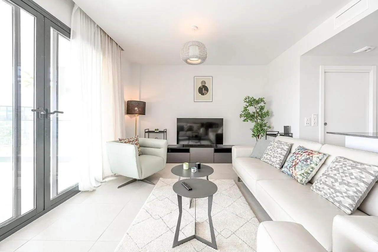 Modern 3 Bedroom Apartment Estepona 0*,