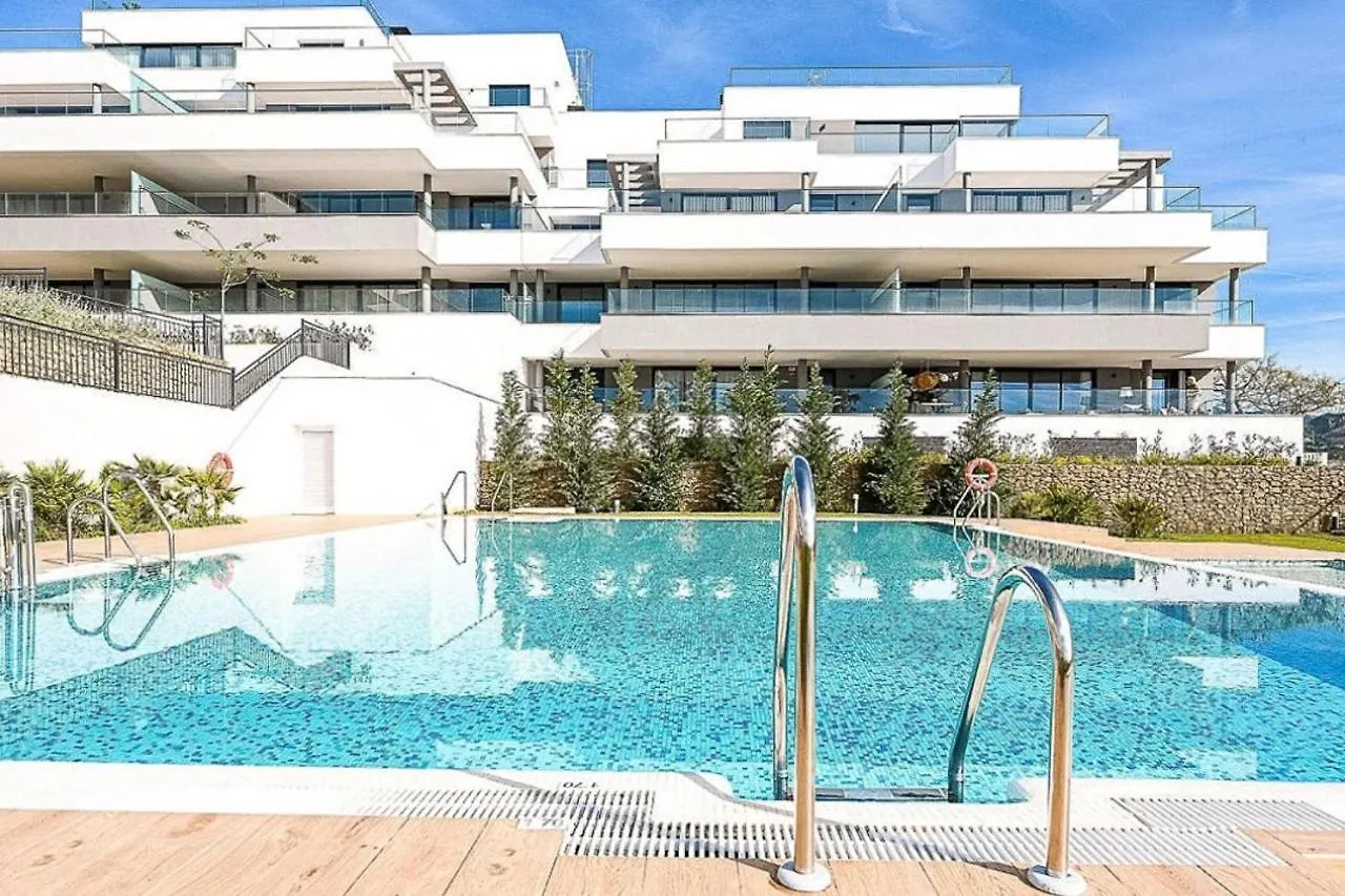 Modern 3 Bedroom Apartment Estepona Spain