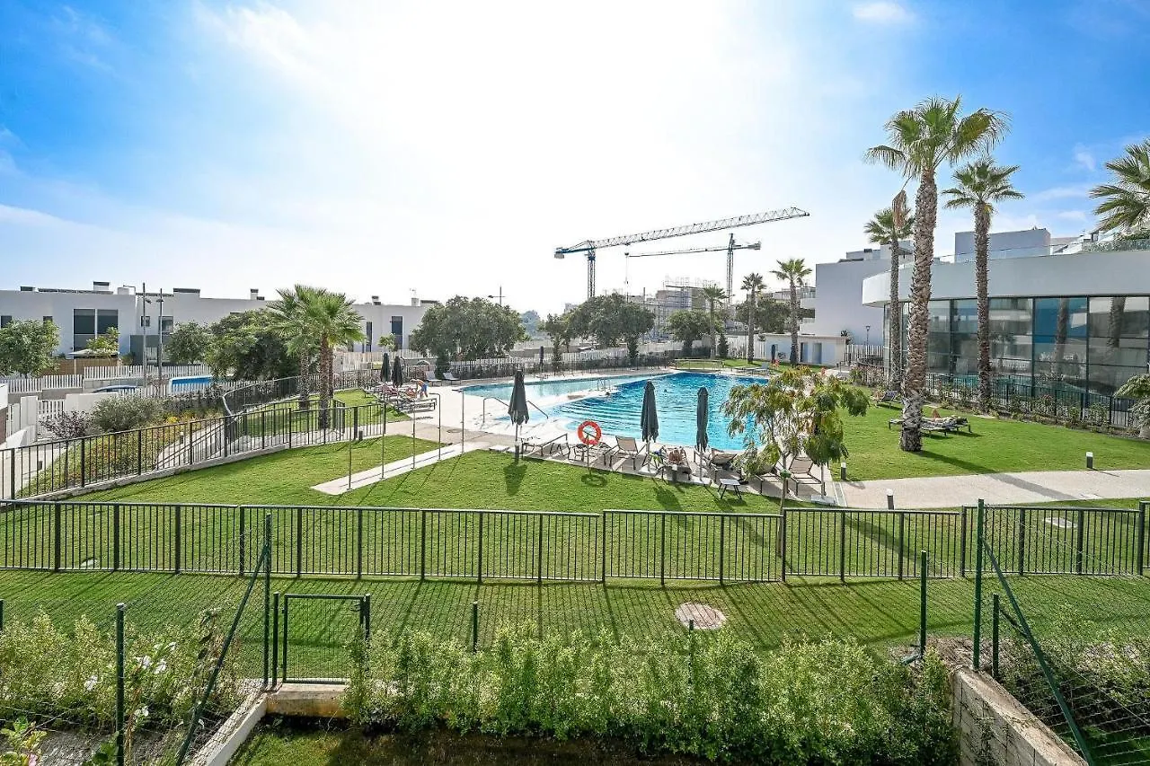 Modern 3 Bedroom Apartment Estepona